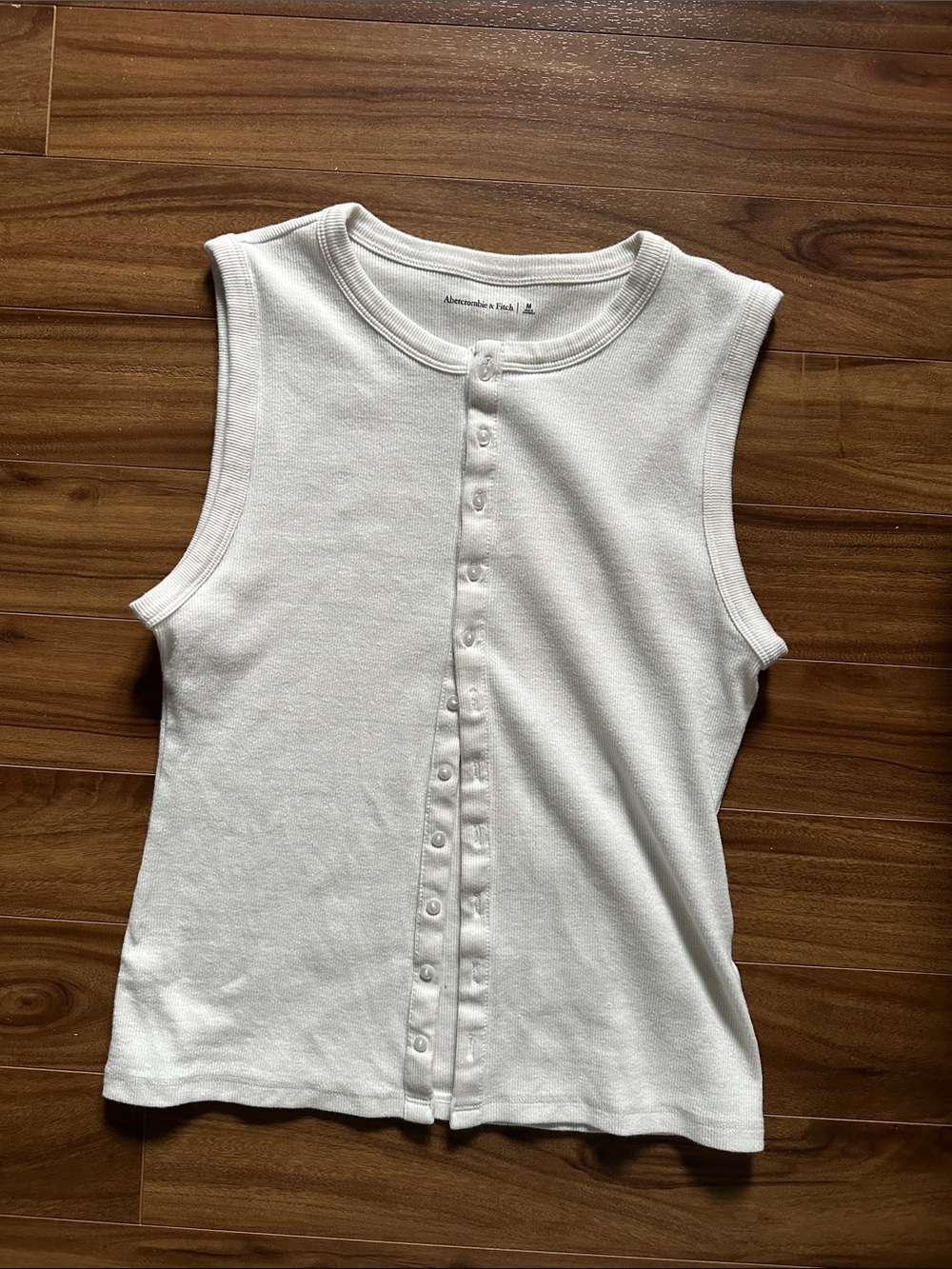 Abercrombie & Fitch White Ribbed Button-Front Sleeveless Tank